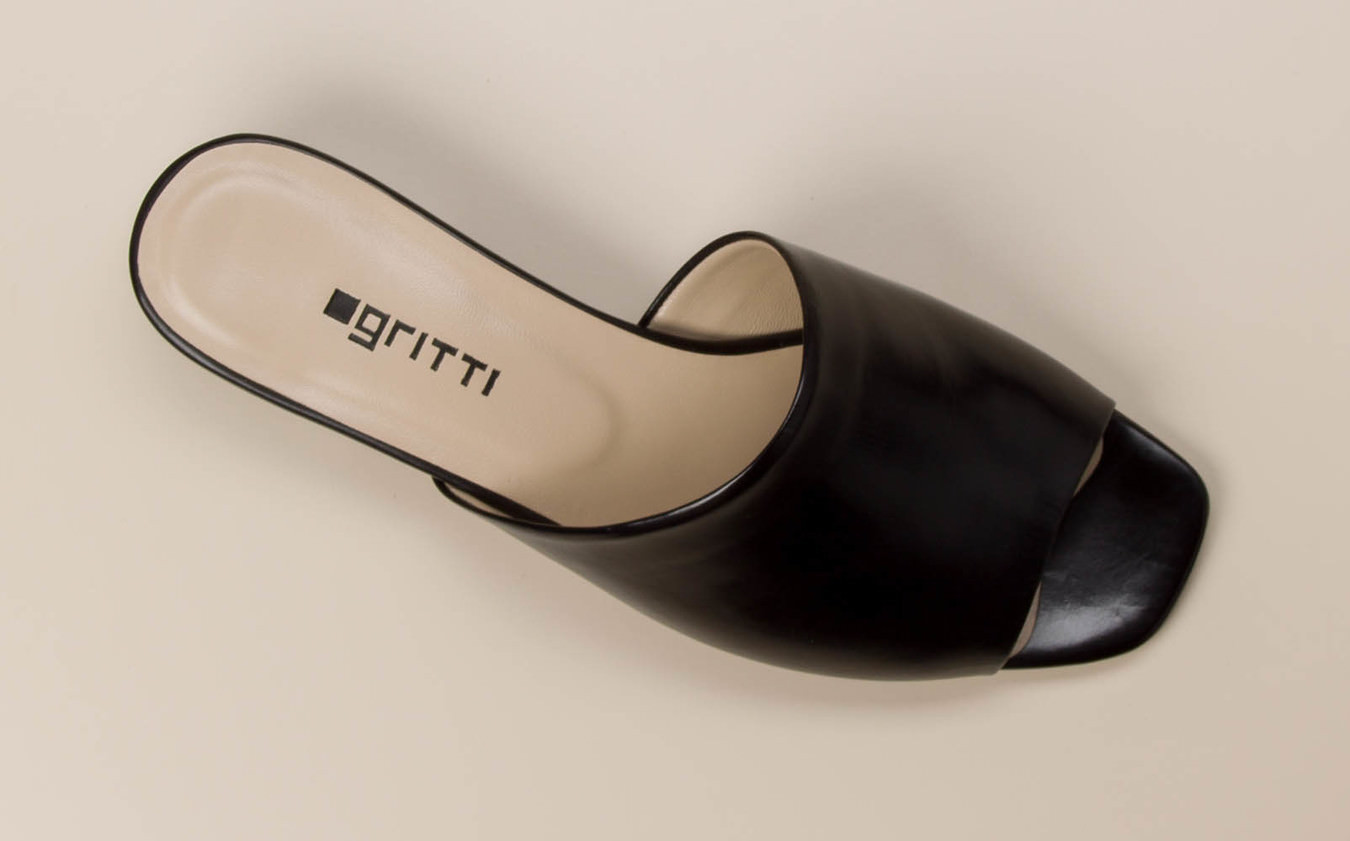 Pantolette schwarz 112200900107