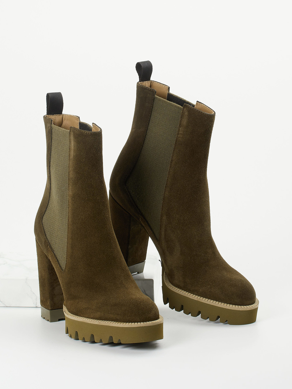 Chelsea Boots grün 1739629000304