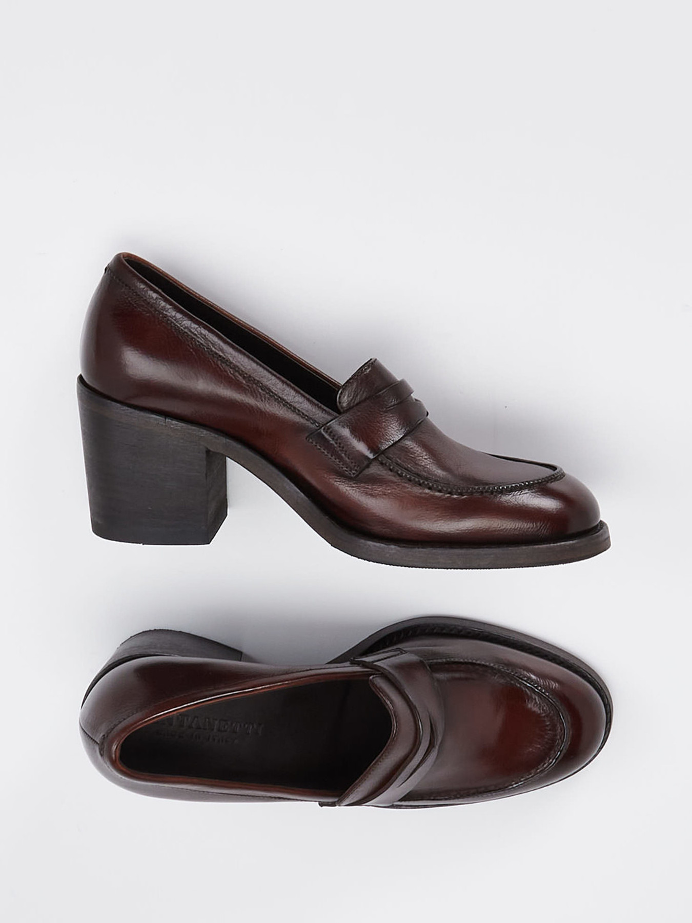 Slipper braun 1518289000204