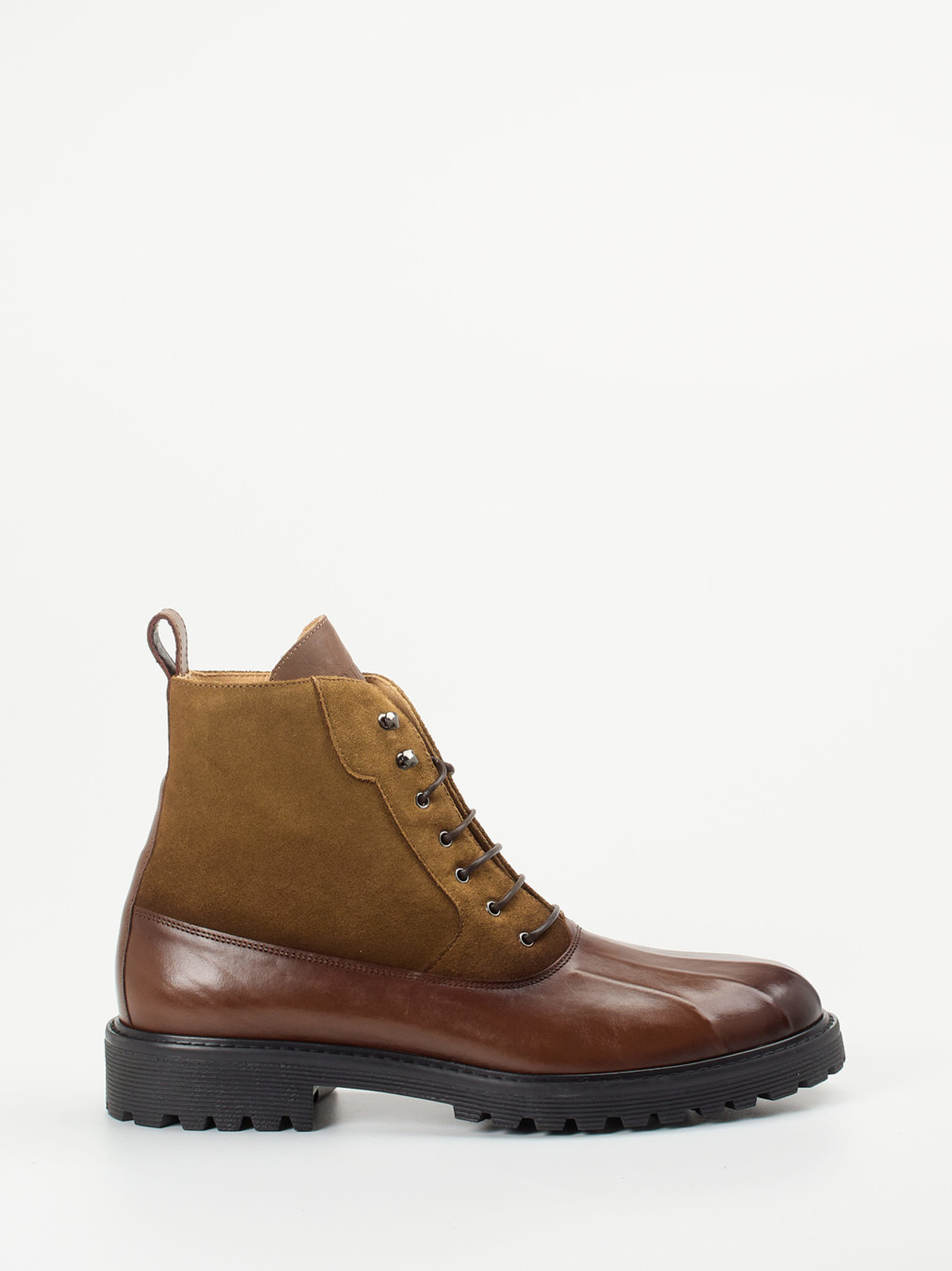 Boots braun 4701229060601