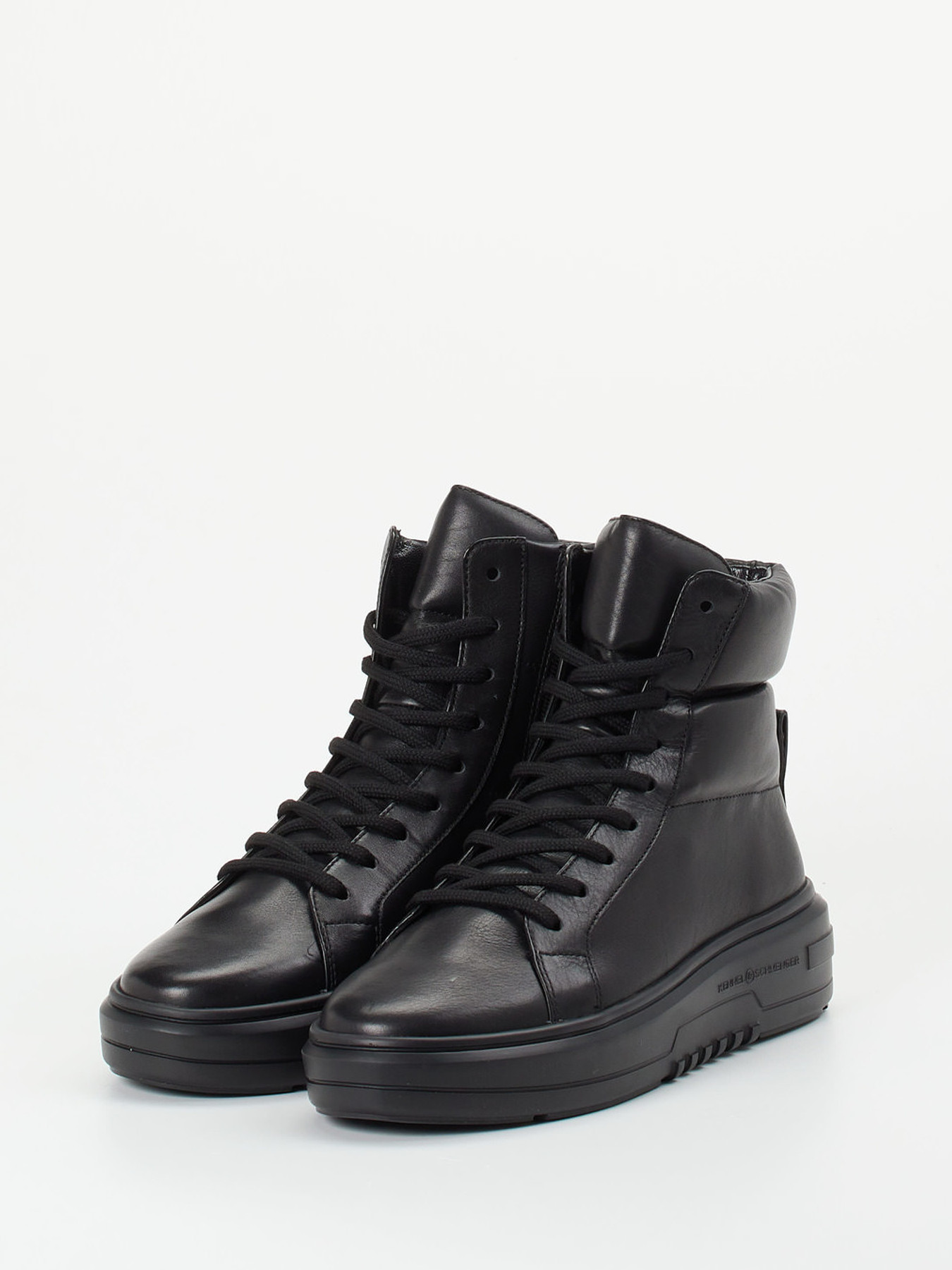 Sneaker high schwarz 1675009001902