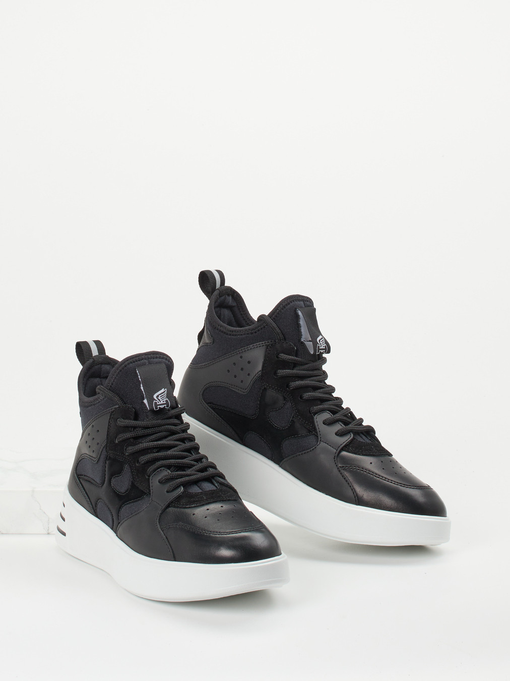 Sneaker high schwarz 1677009000204