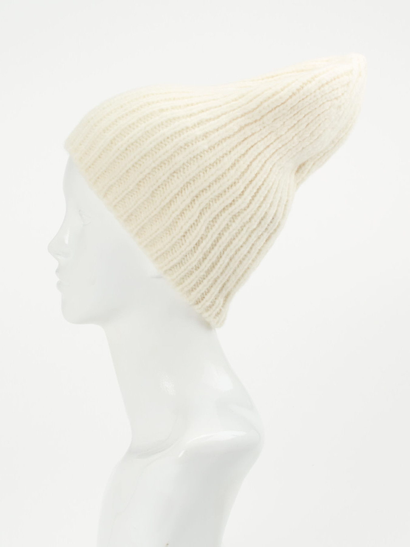 Mütze beige 9360379000302