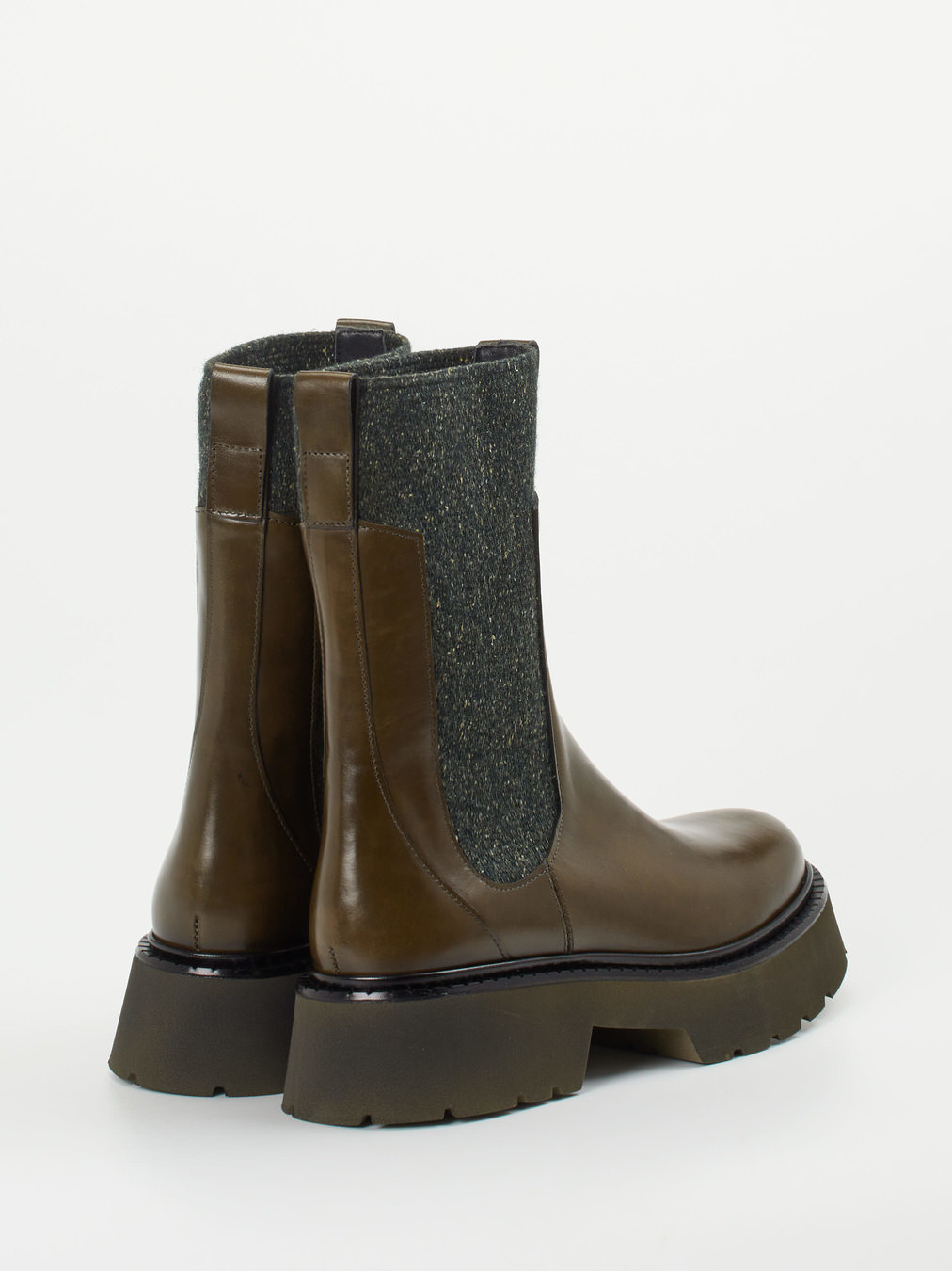 Chelsea Boots grün 1717629000803