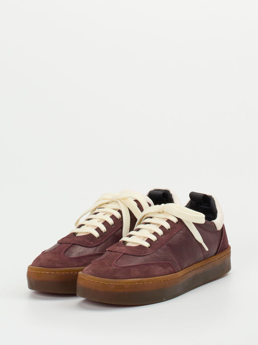 Sneaker rot 1663509001202