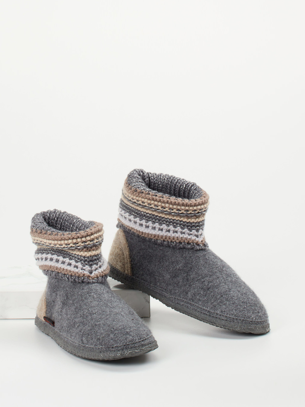 Hüttenschuh grau 7180459000104