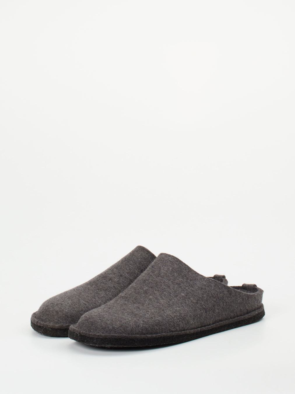 Pantolette grau 7463459001402