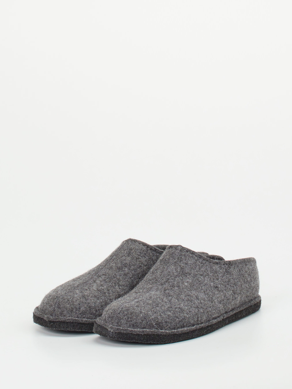 Hausschuh grau 7163459002402