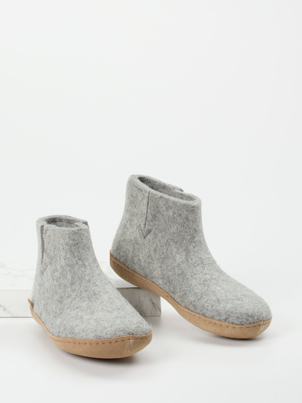 Pantolette grau 7173459001004