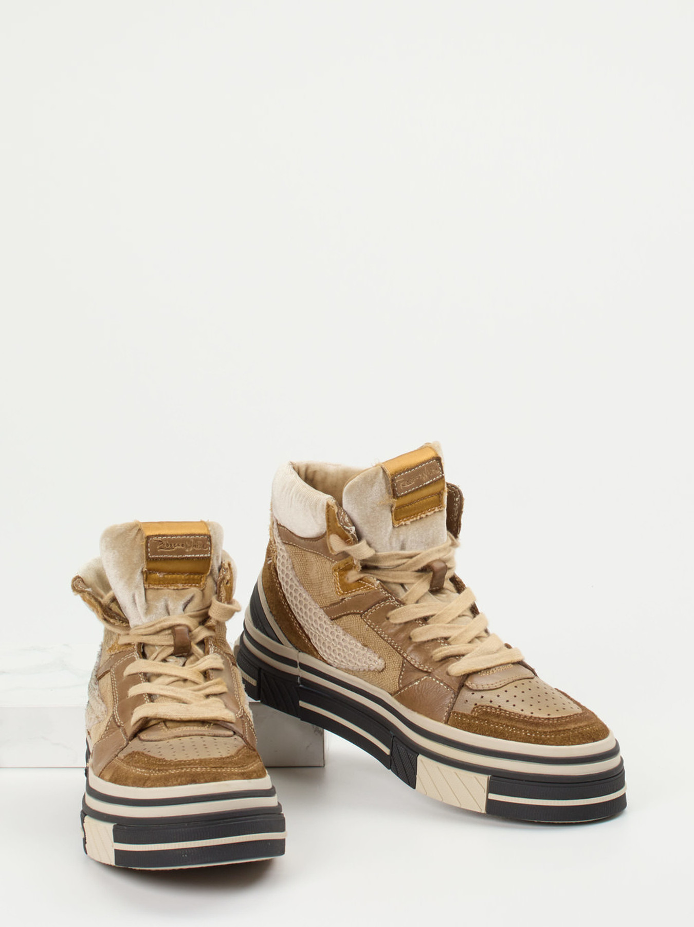 Sneaker high braun 1673289000704