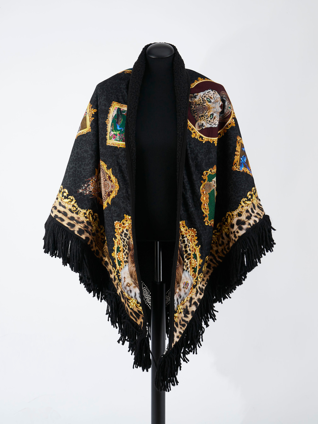 Poncho schwarz 9330008000106