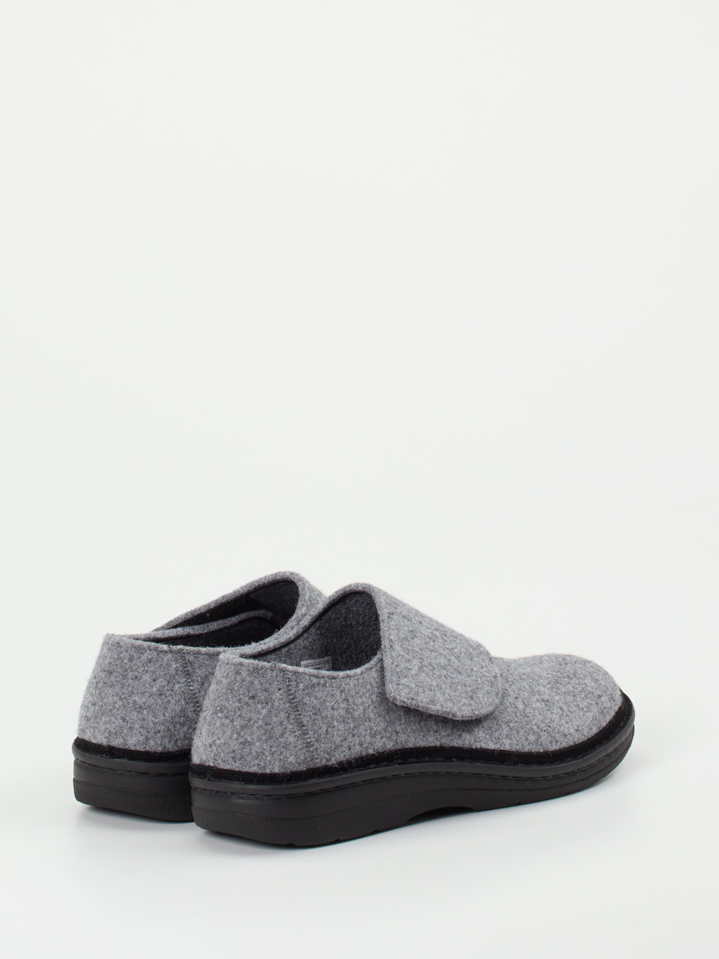 Hausschuh grau 7473459000203