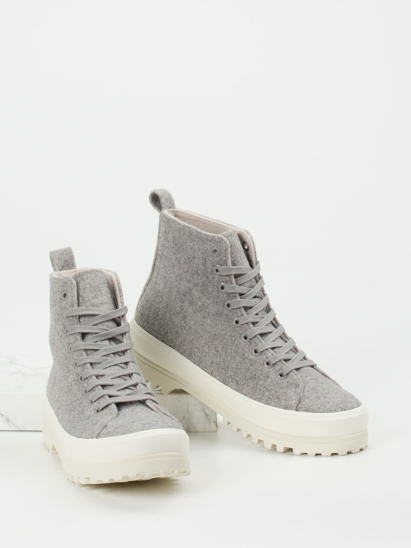 Sneaker high grau 8166459001604