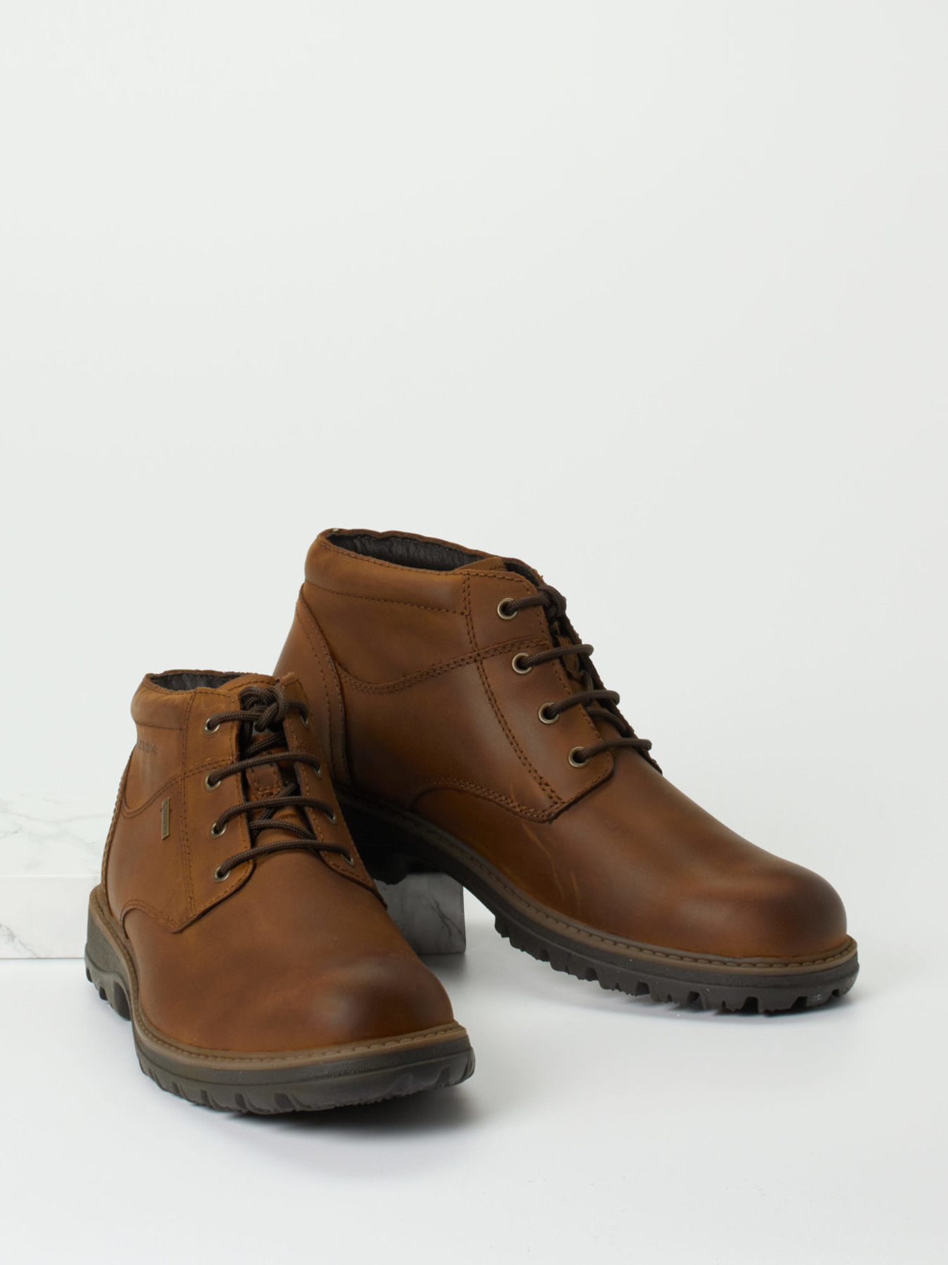 Boots braun 4801229051604