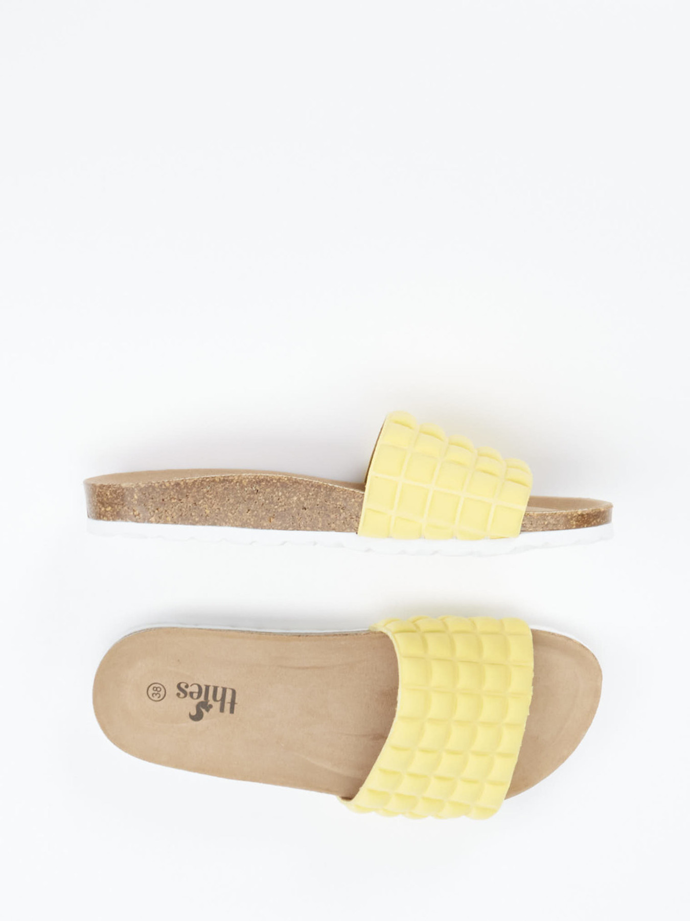 Pantolette gelb 7103859000404