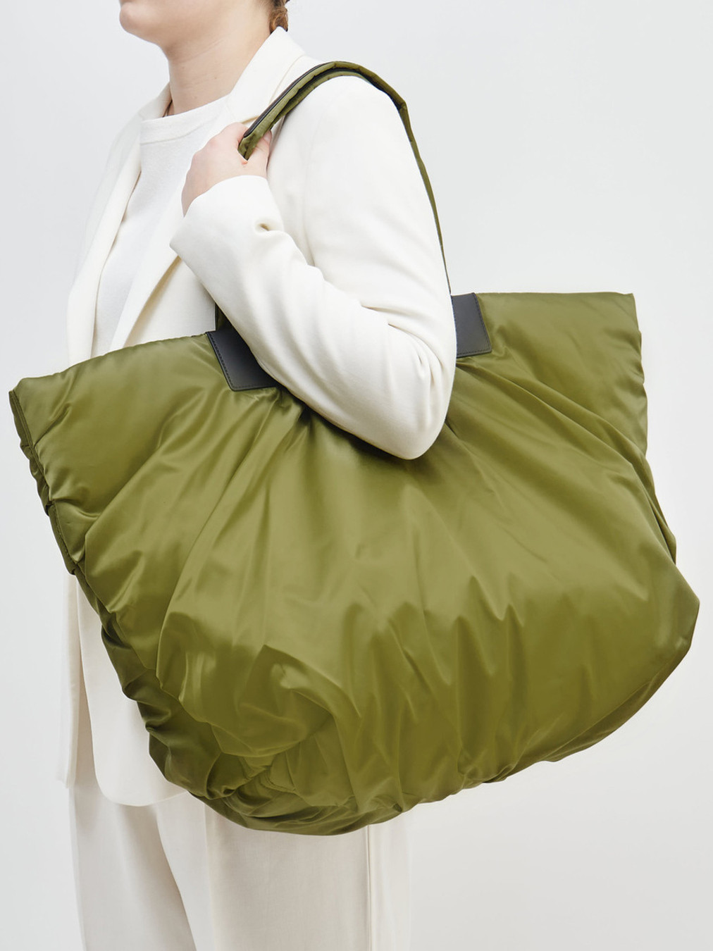 Reisetasche grün 9314629000106.jpeg