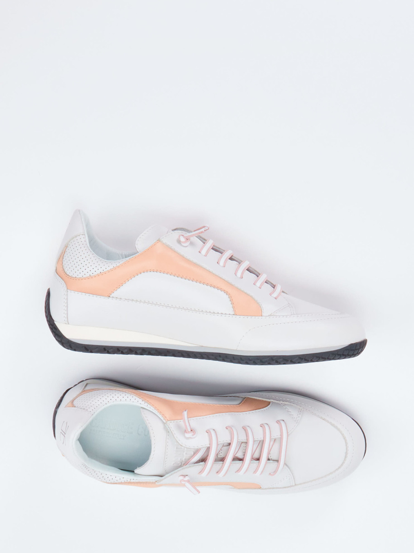 Sneaker weiß 1663703000304