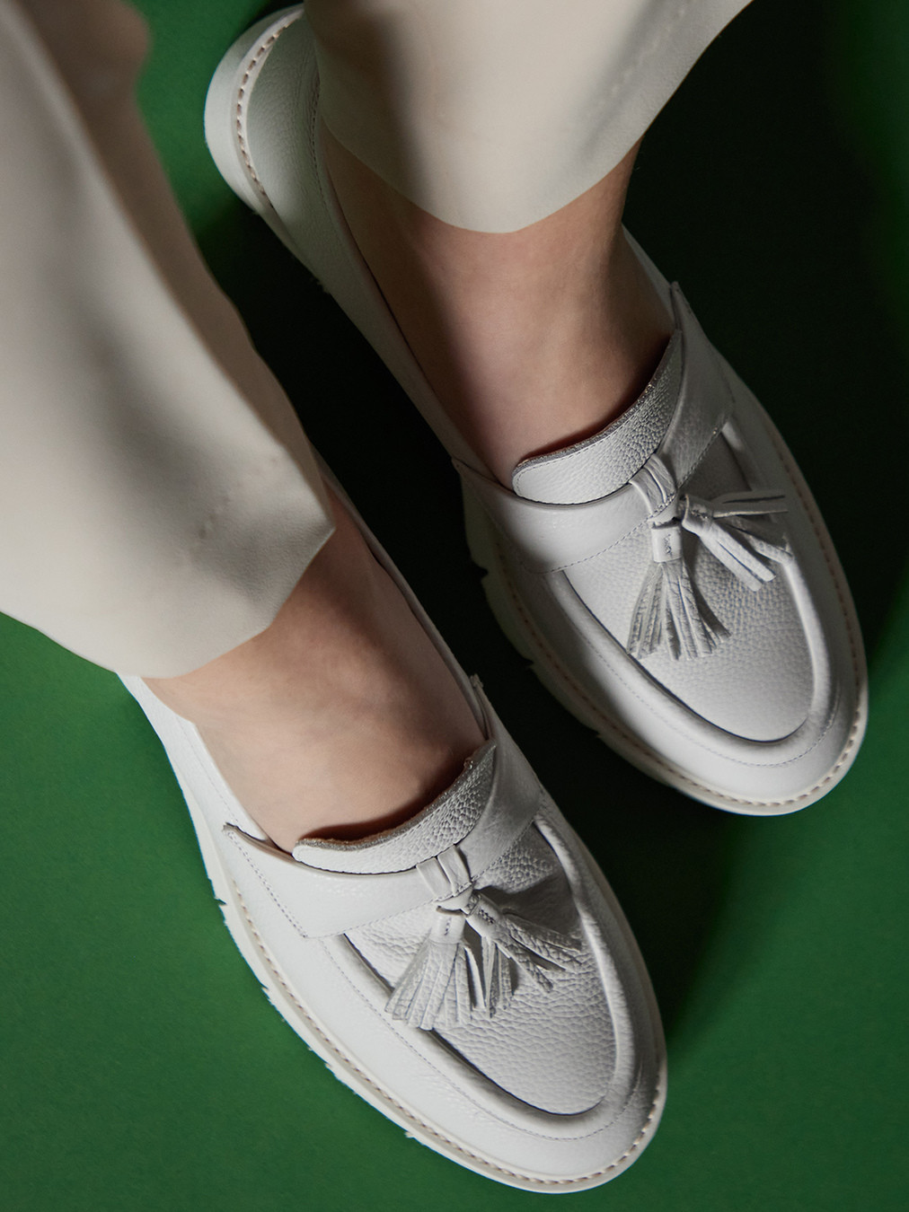 Slipper weiß 1513799001602