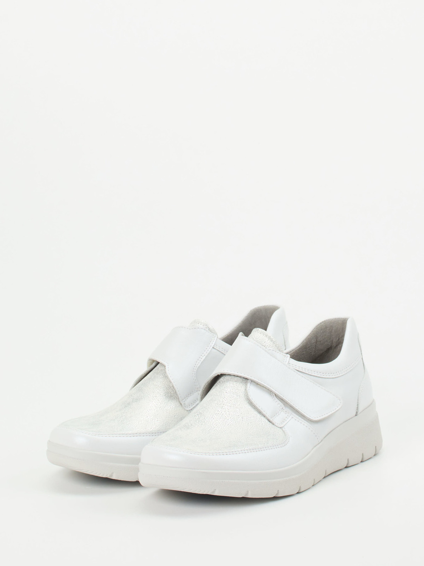 Slipper weiß 2583794000102