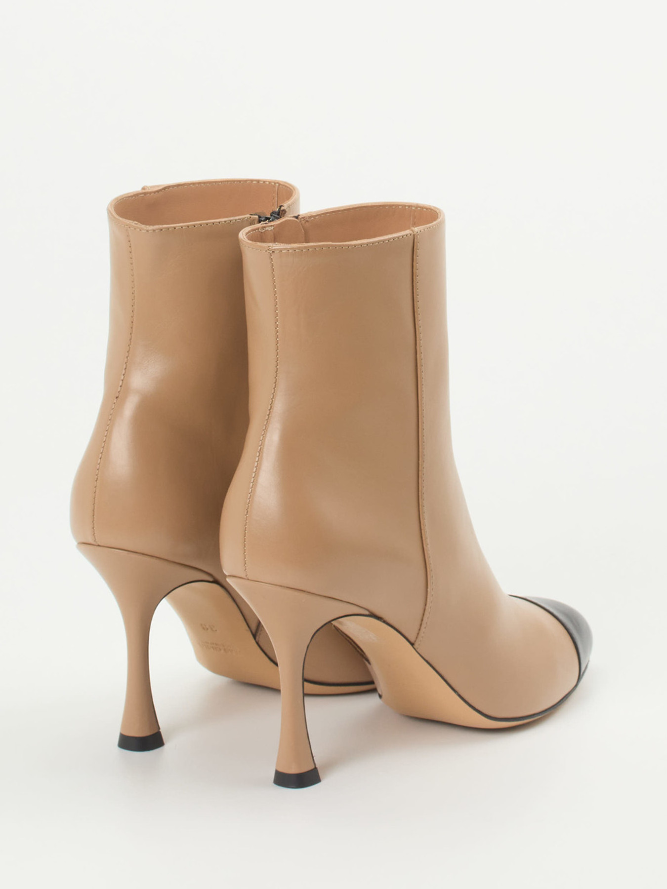 Stiefelette beige 1738399000103