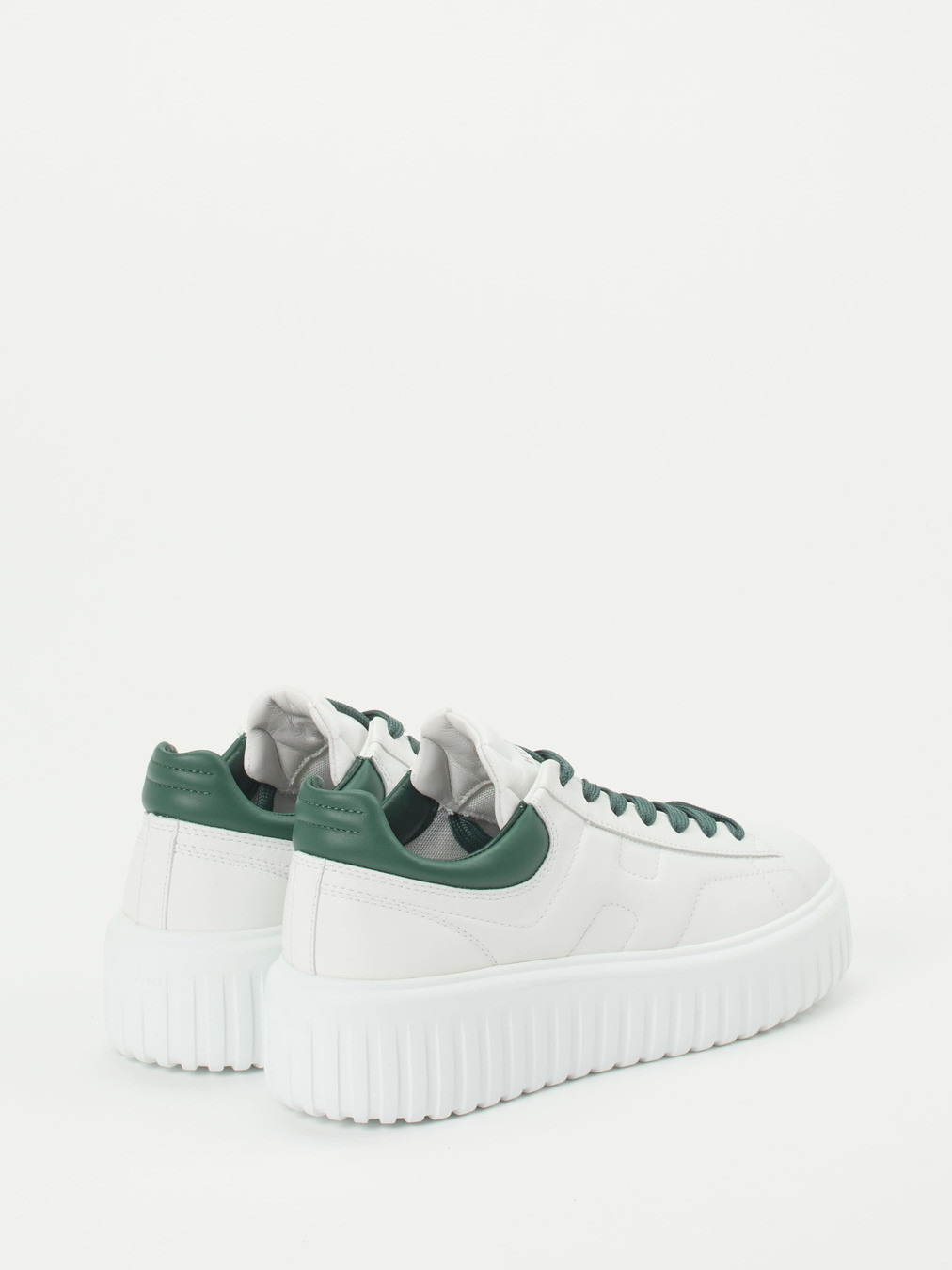 Sneaker weiß 1665796000103