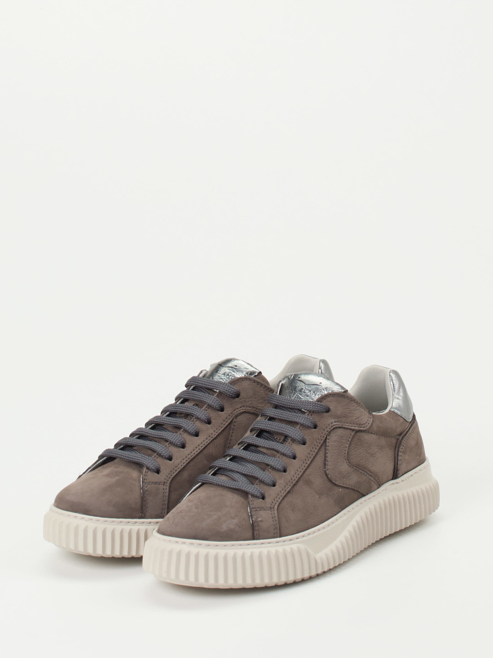 Sneaker grau 1663459004602