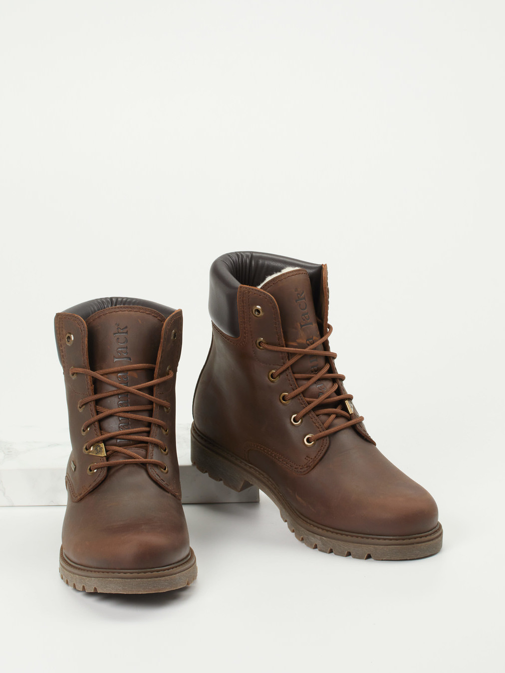 Boots braun 4801229052404