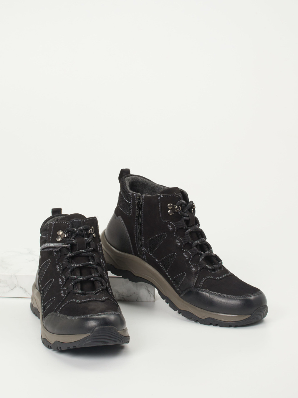 Boots schwarz 4701009077204