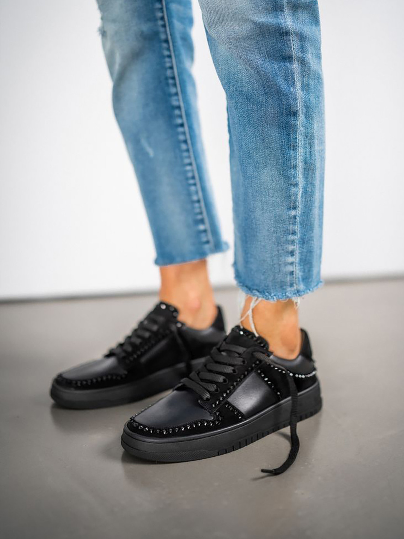 Sneaker schwarz 1663009018402