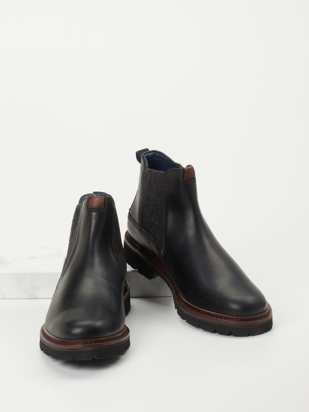 Boots schwarz 4711009019904