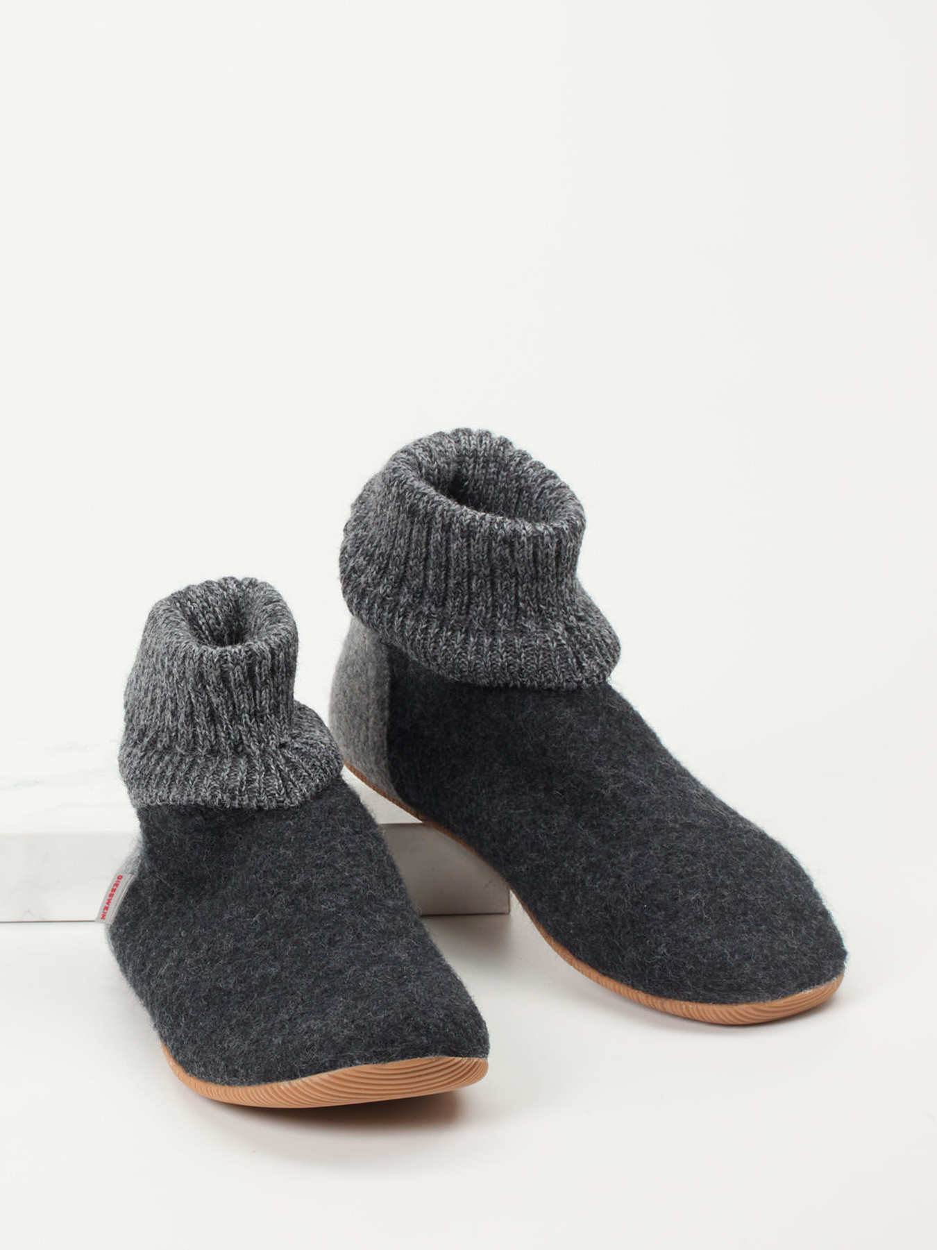 Hüttenschuh grau 7480409000404