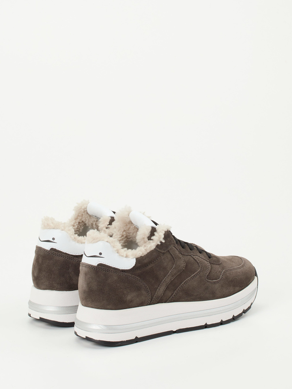 Sneaker grau 1665409000303