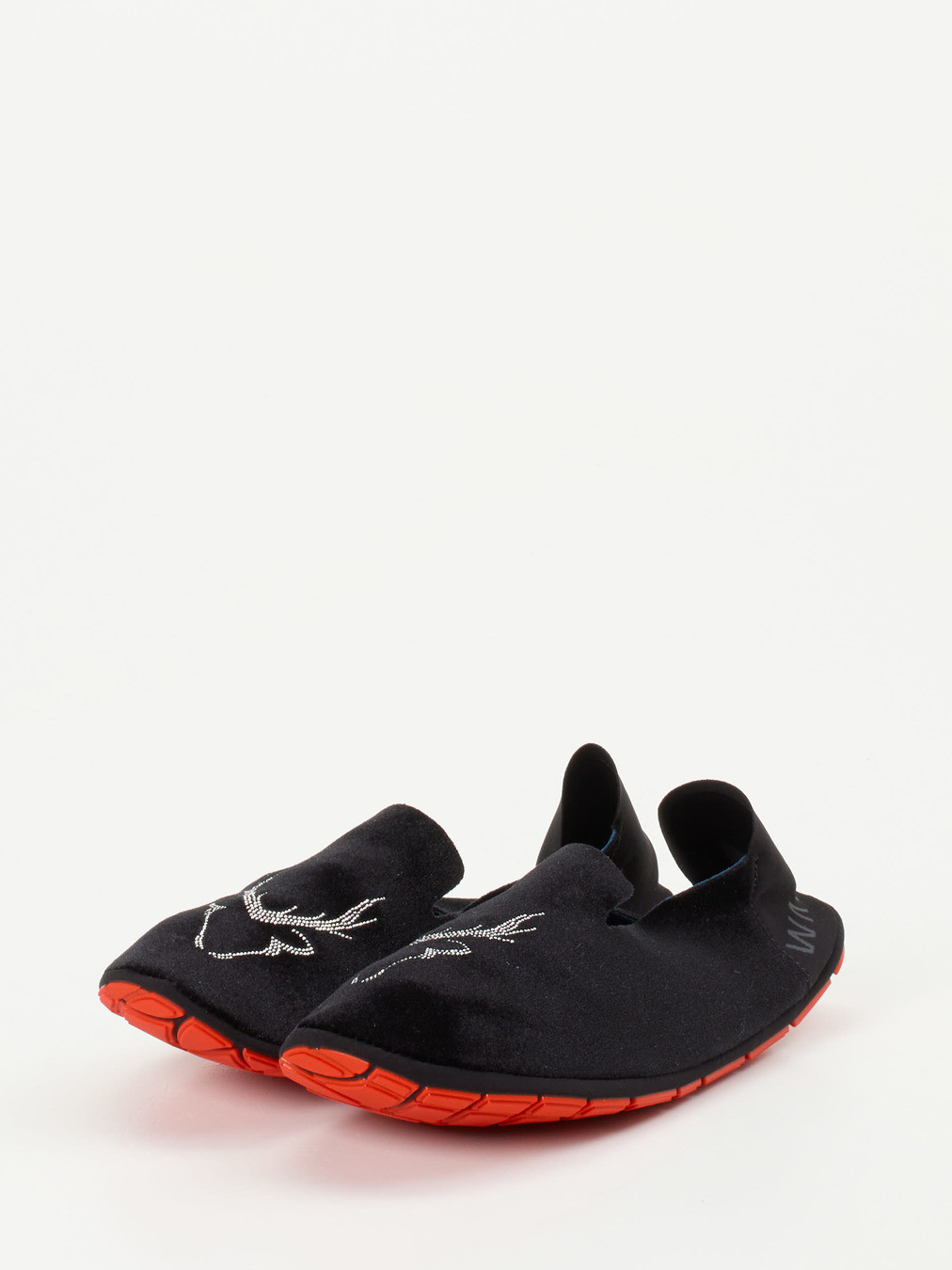 Hausschuh schwarz 7113009001502