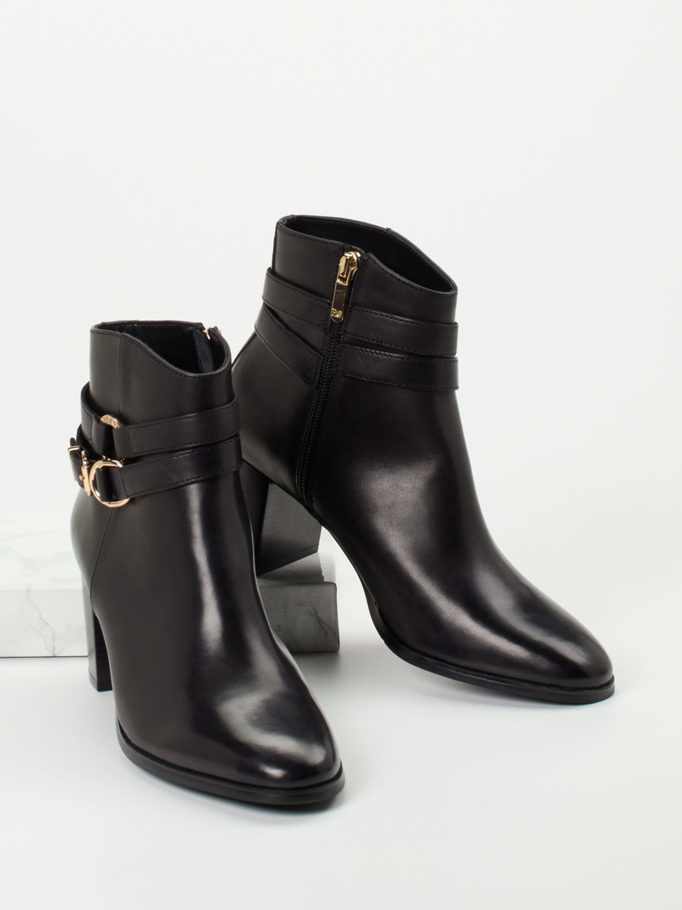 Stiefelette schwarz 1737009010704