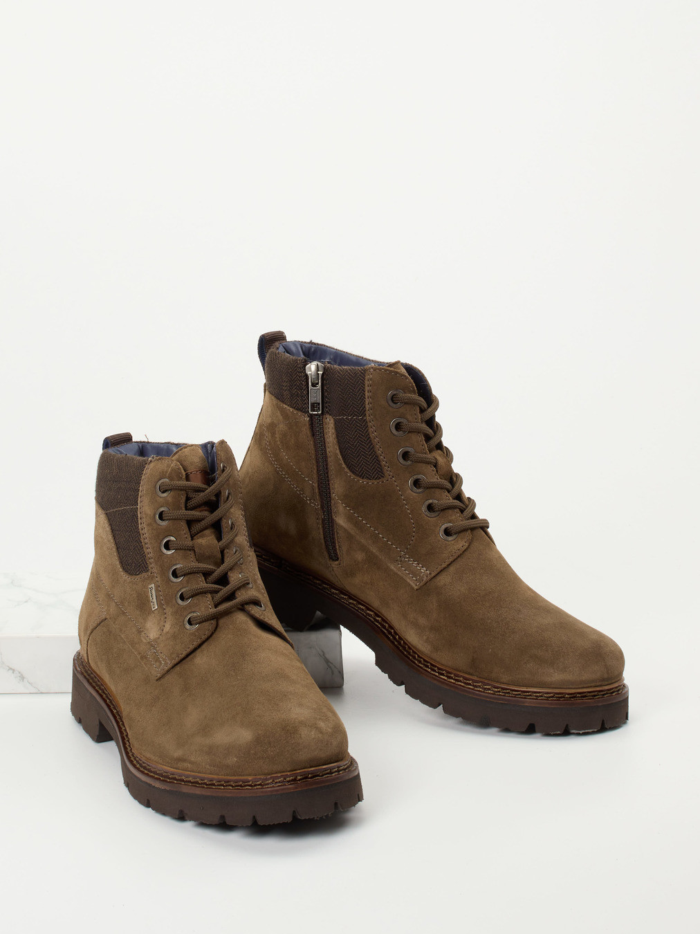 Boots braun 4801249001704
