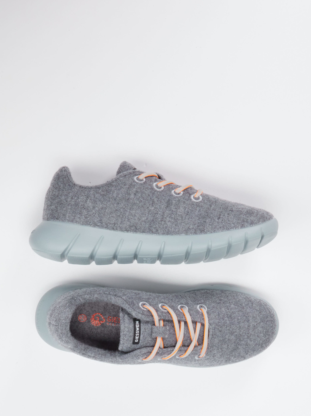 Hausschuh grau 7413459000104