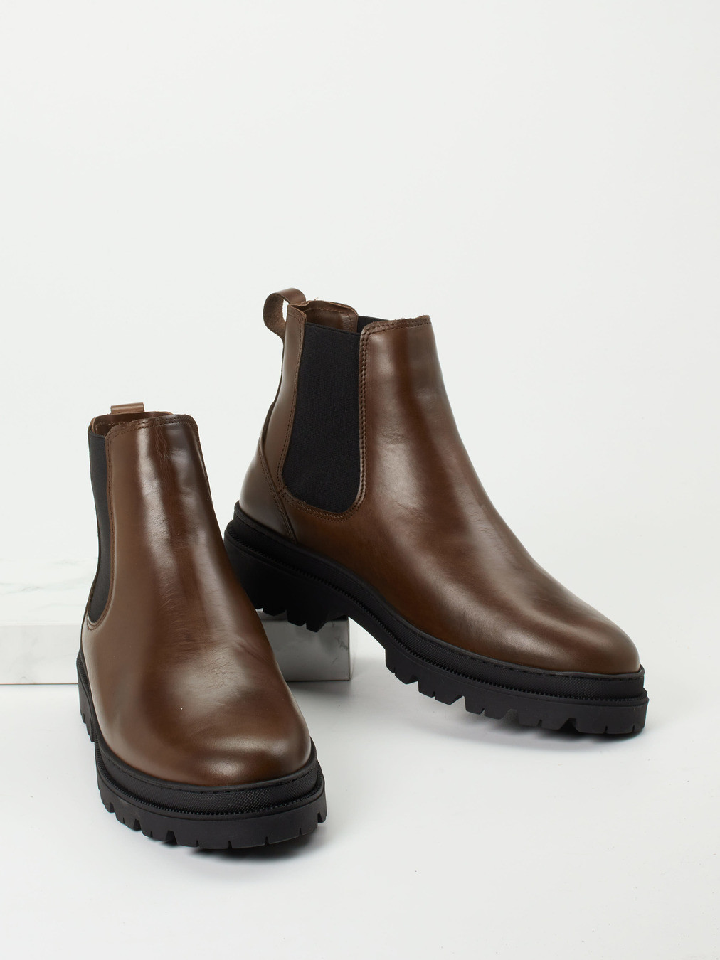 Boots braun 4811209002504