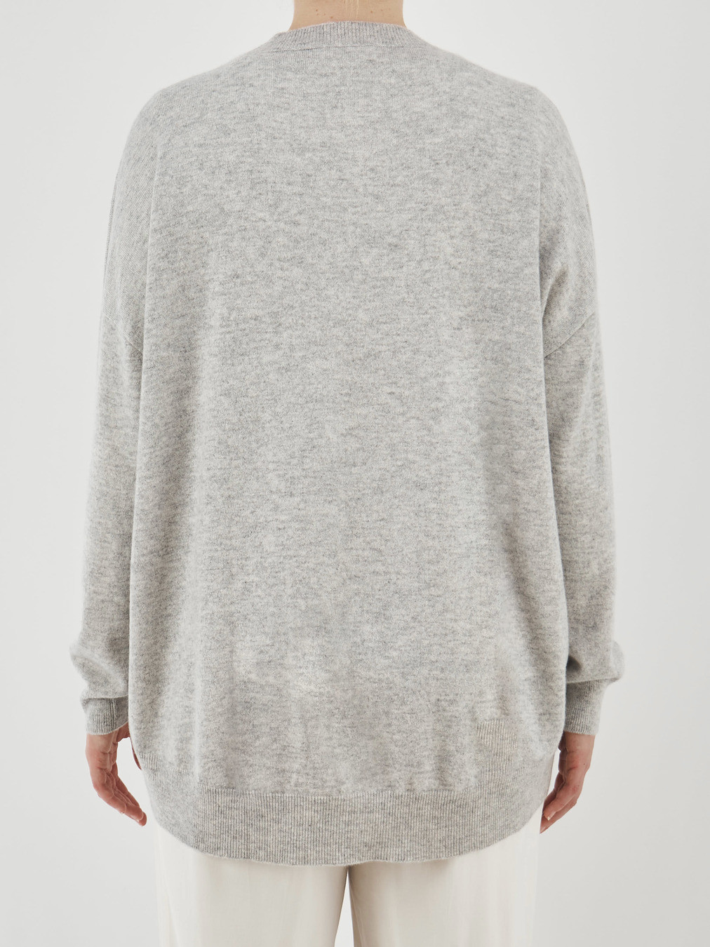 Pullover grau 9341459000402