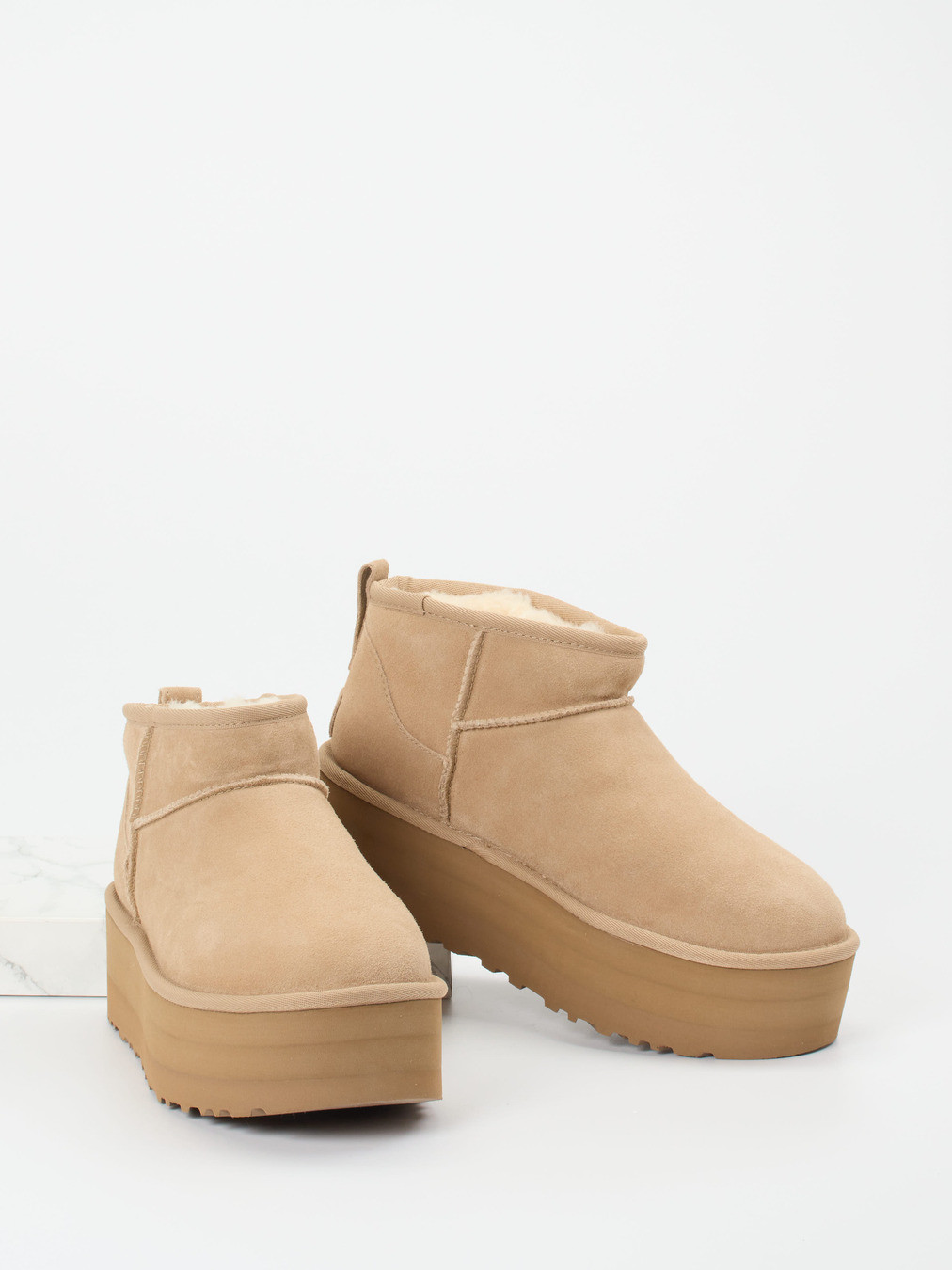 Stiefelette Classic Ultra Mini Platform beige 1813359000204