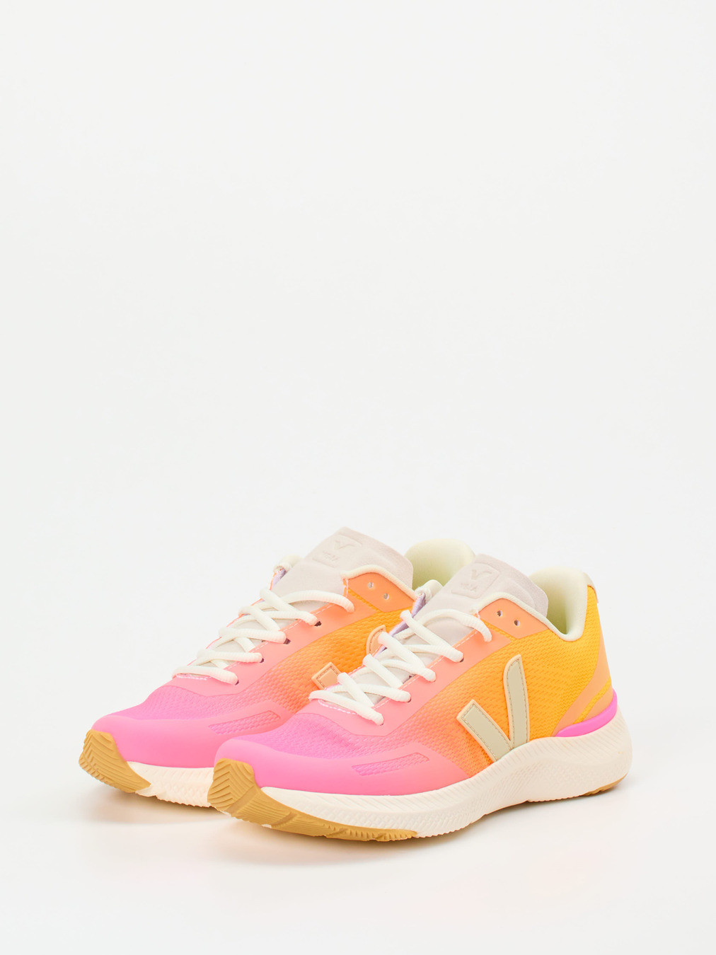 Sneaker rot 1661595000702