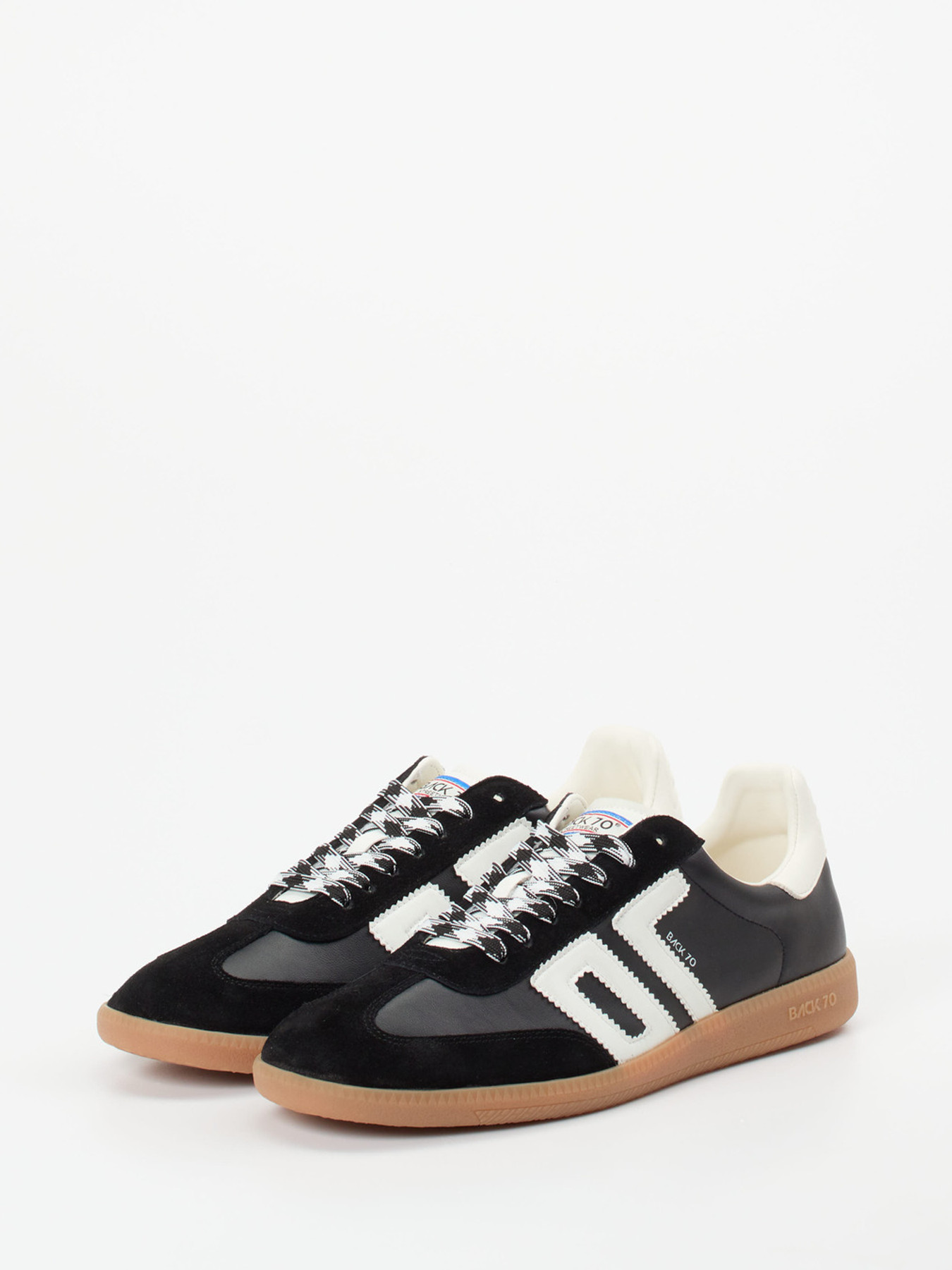 Sneaker schwarz 4661007001902