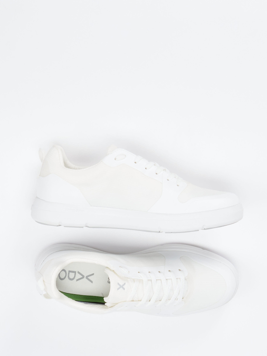 Sneaker weiß 1663799029404