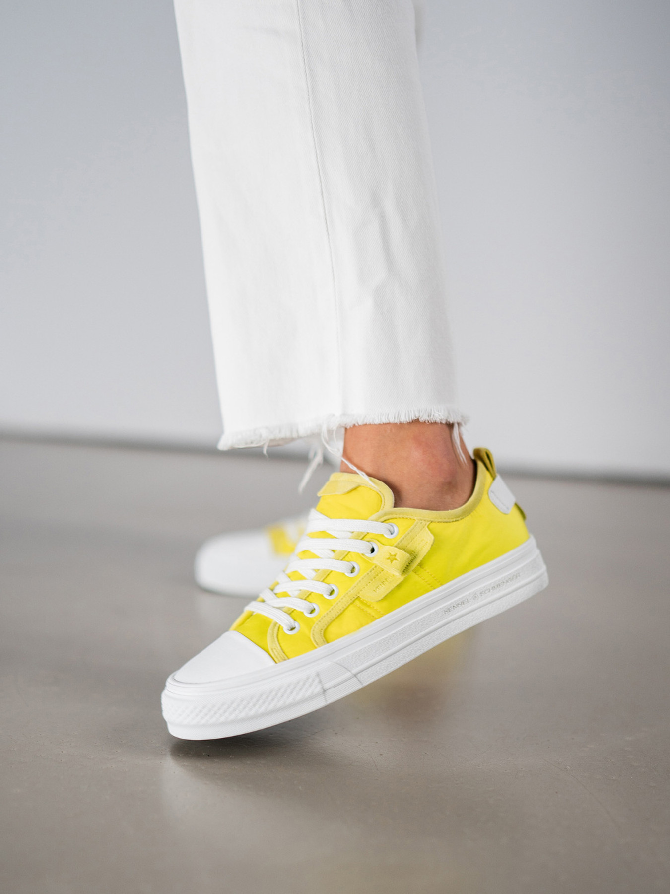 Sneaker gelb 1663807000102