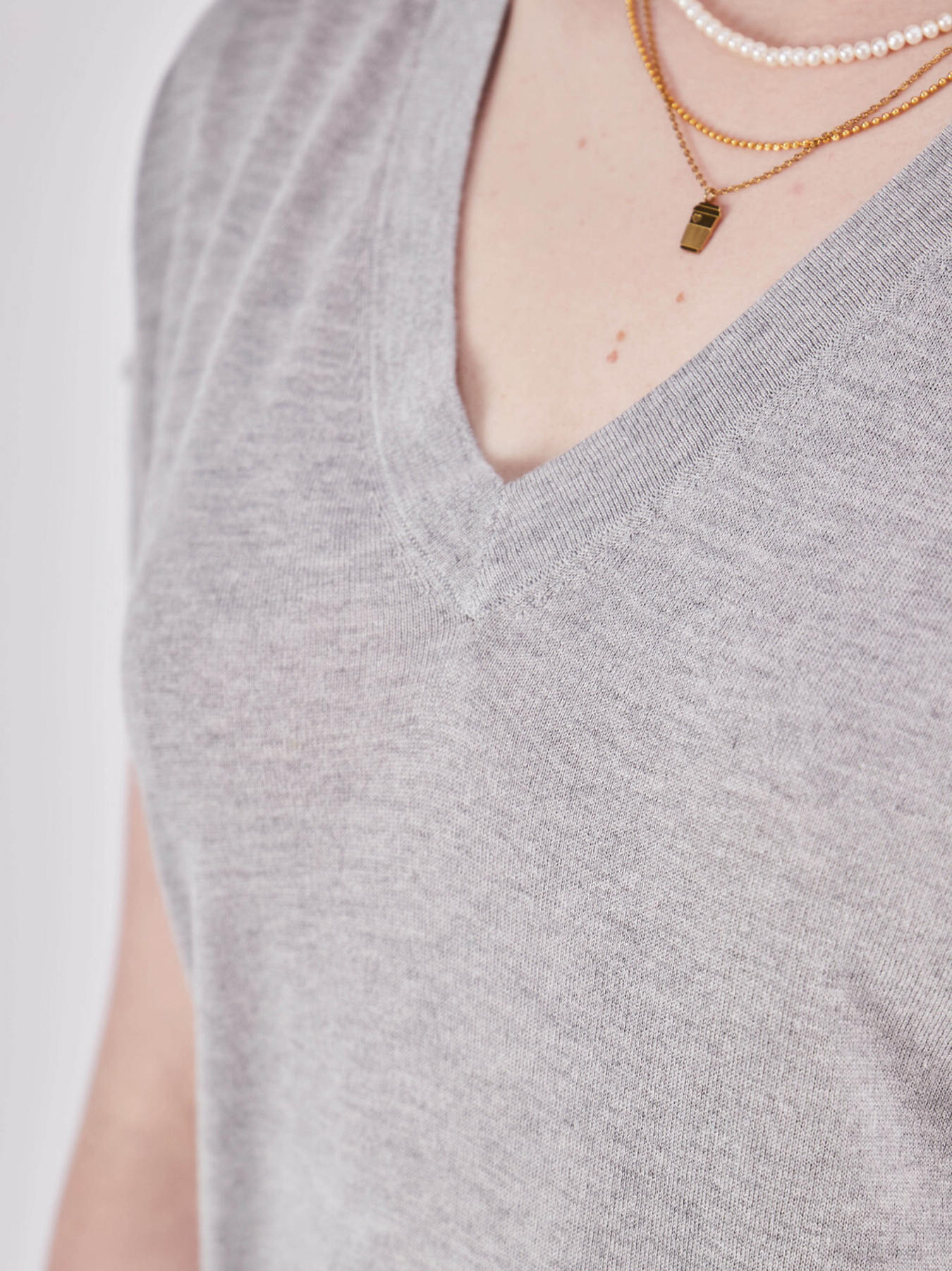 T-Shirt grau 9348459000103