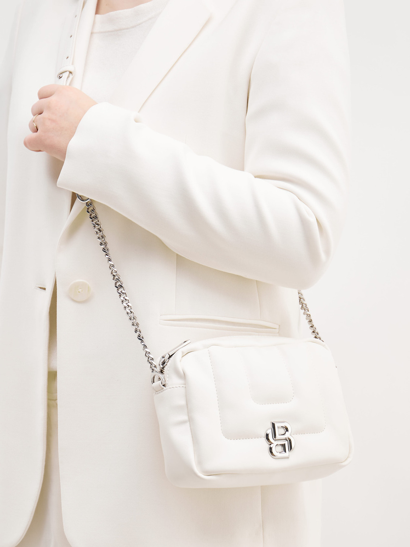 Umhänge-/ Minitasche weiß 9391799001406