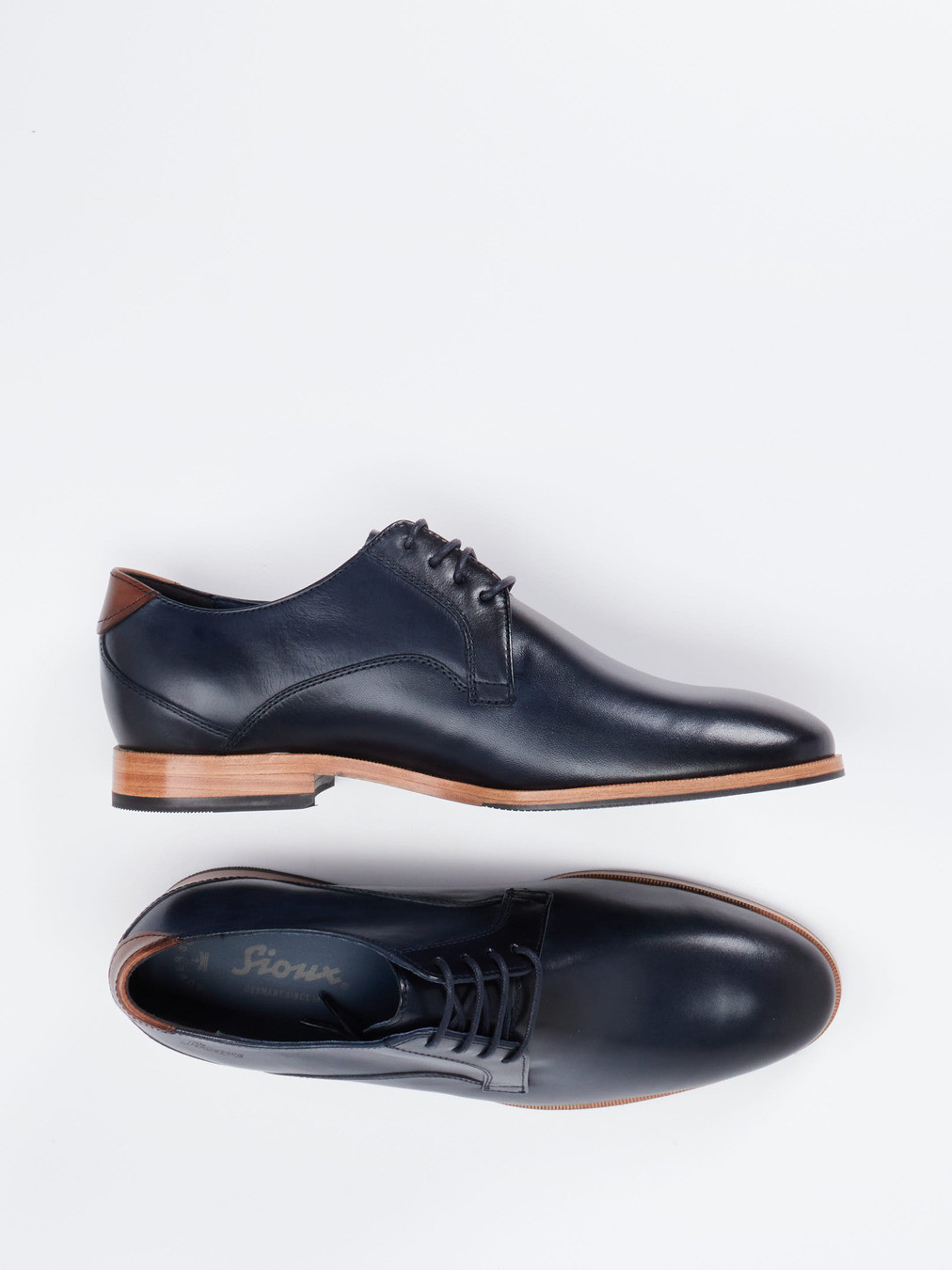 Schnürschuh blau 4601109013904