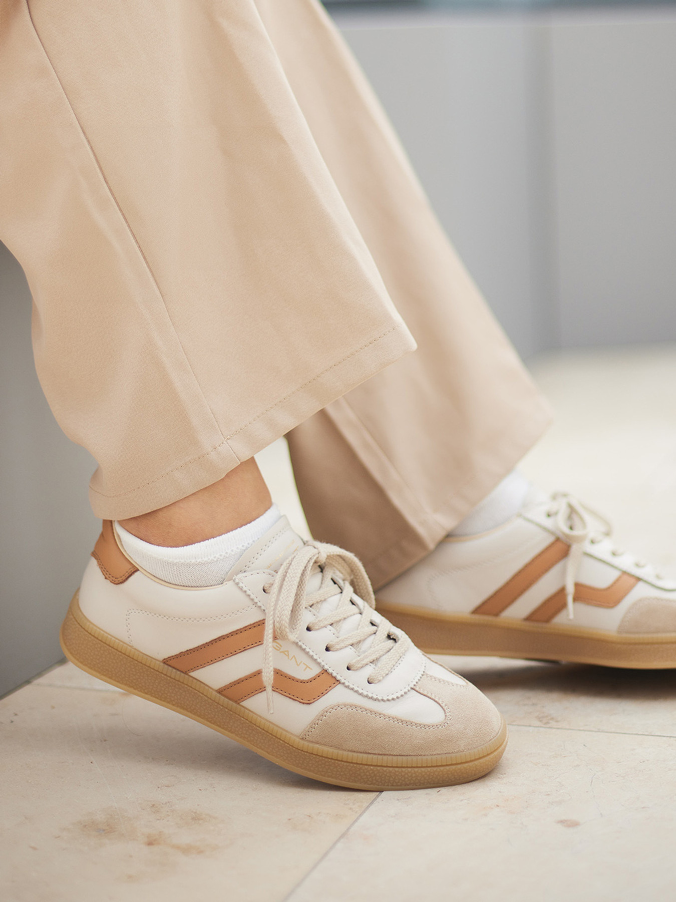 Sneaker beige 4661359009702