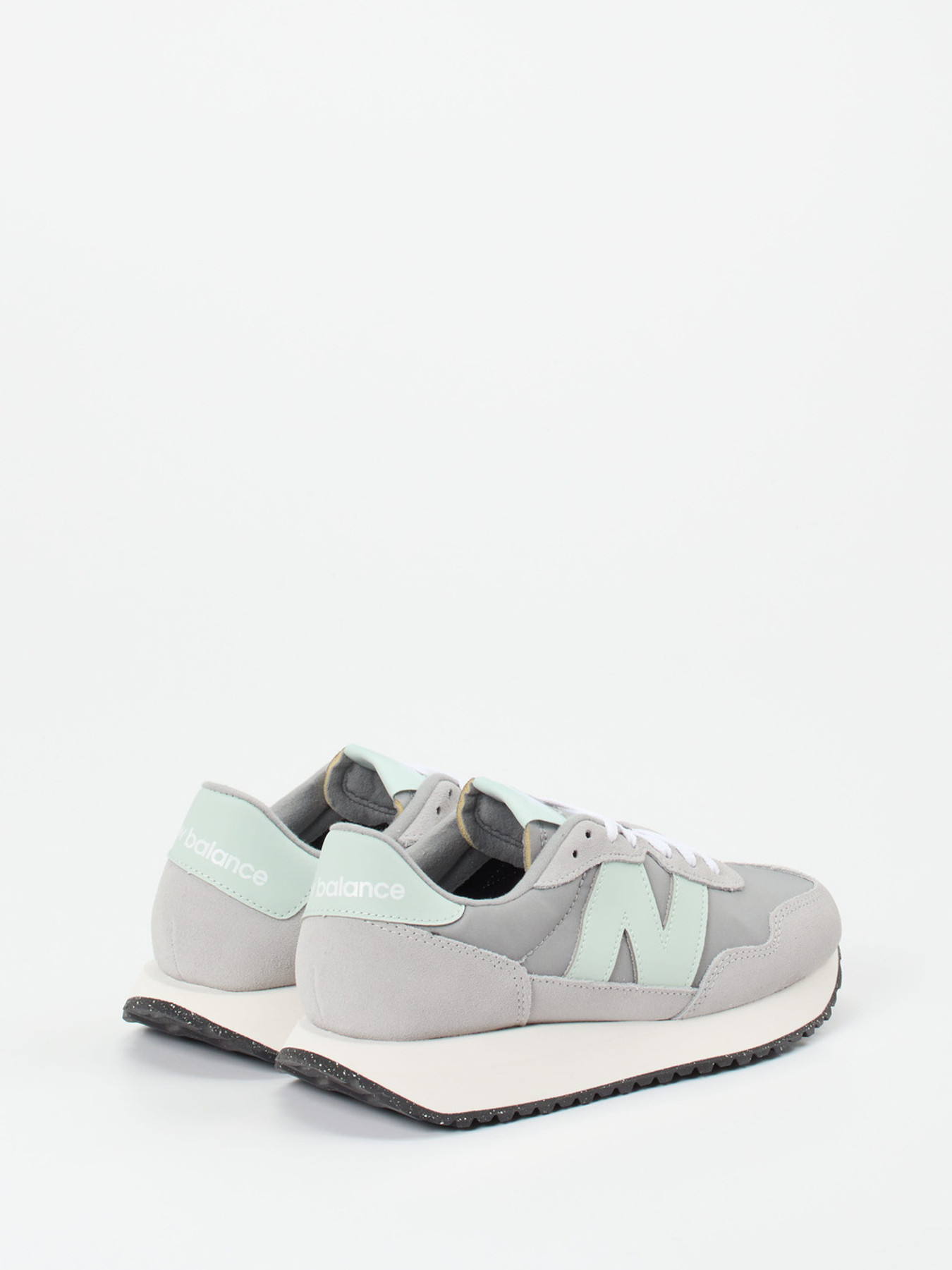 Sneaker grau 8165494000303