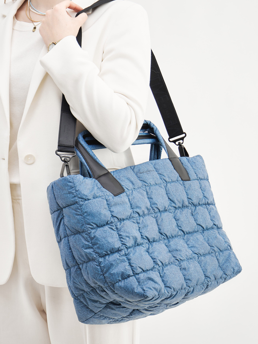 Schulter-/ Umhängetasche blau 9392159001006