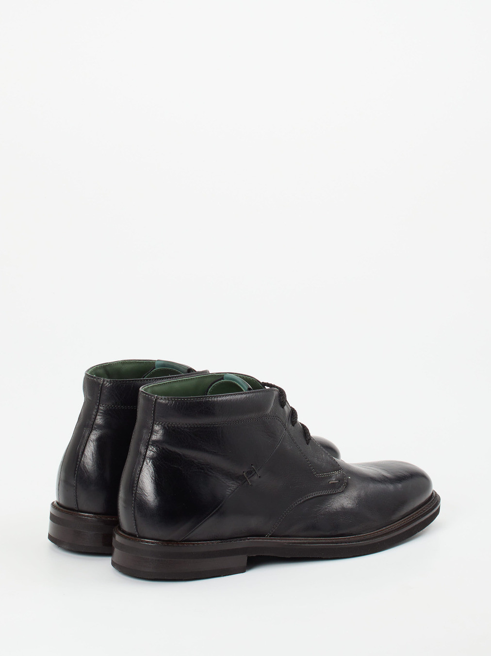 Boot schwarz 4701009077903